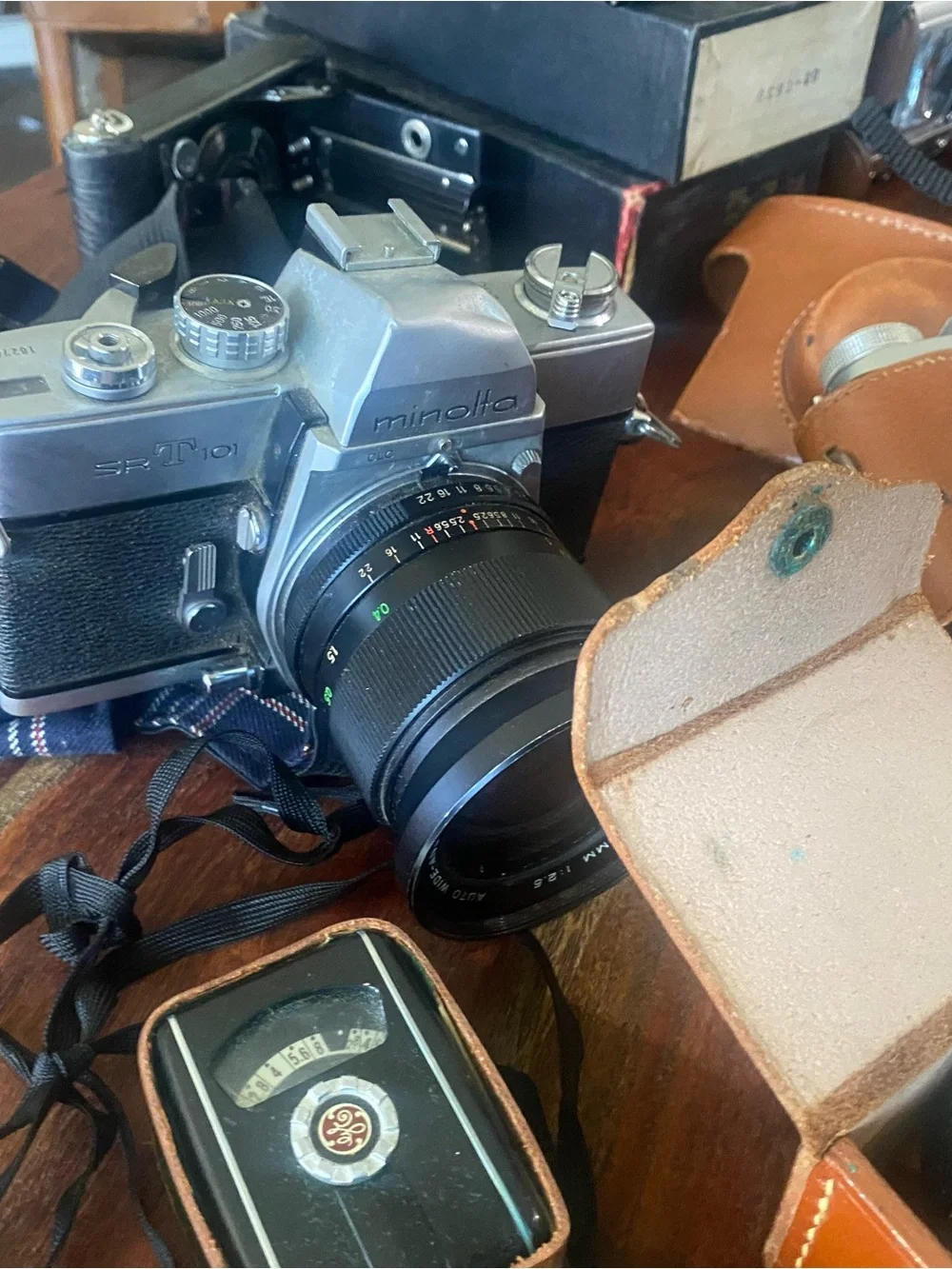 Vintage Mixed Film Cameras Bundle - Brown Leather Cases